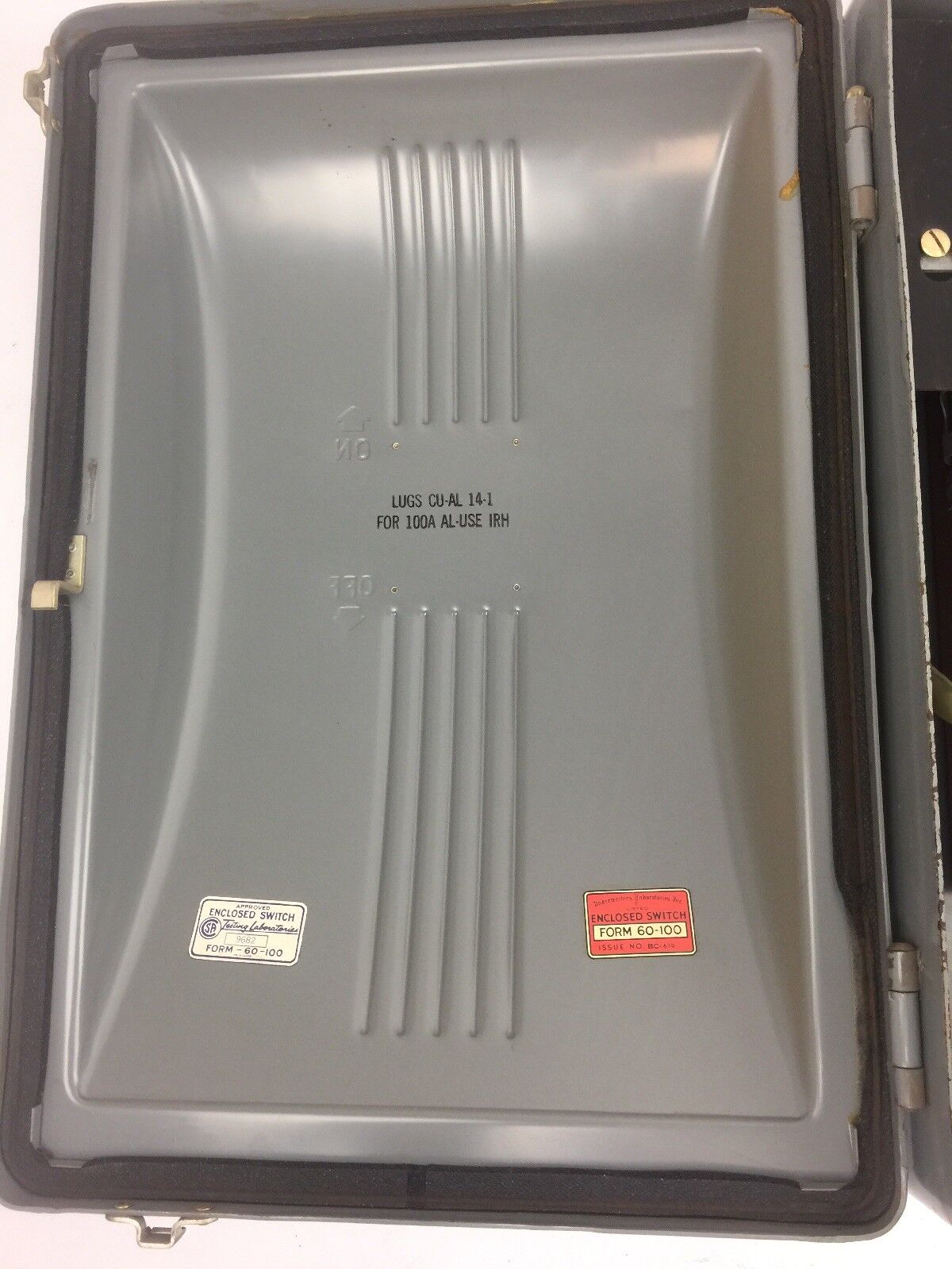 WESTINGHOUSE AHU363 HEAVY DUTY SAFETY SWITCH 600 VAC 100 AMP NEMA 1A