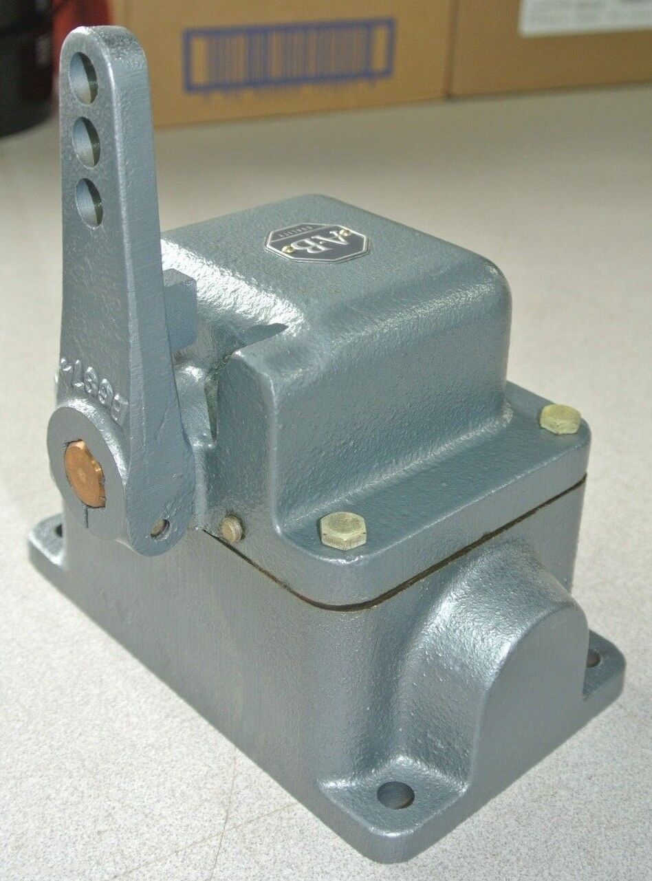 ALLEN-BRADLEY 801-DMK145, Ser. A - LIMIT SWITCH - NEW SURPLUS - 801-DMK14-5