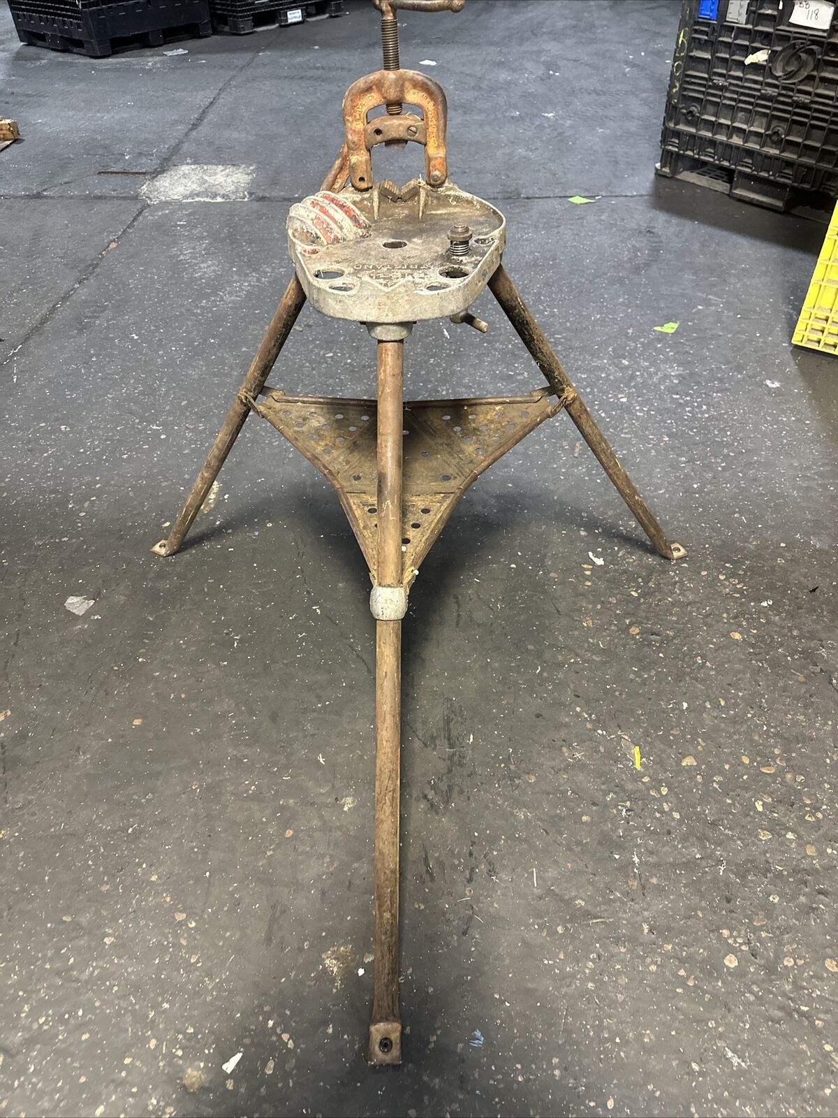 RIDGID NO 40A TRISTAND