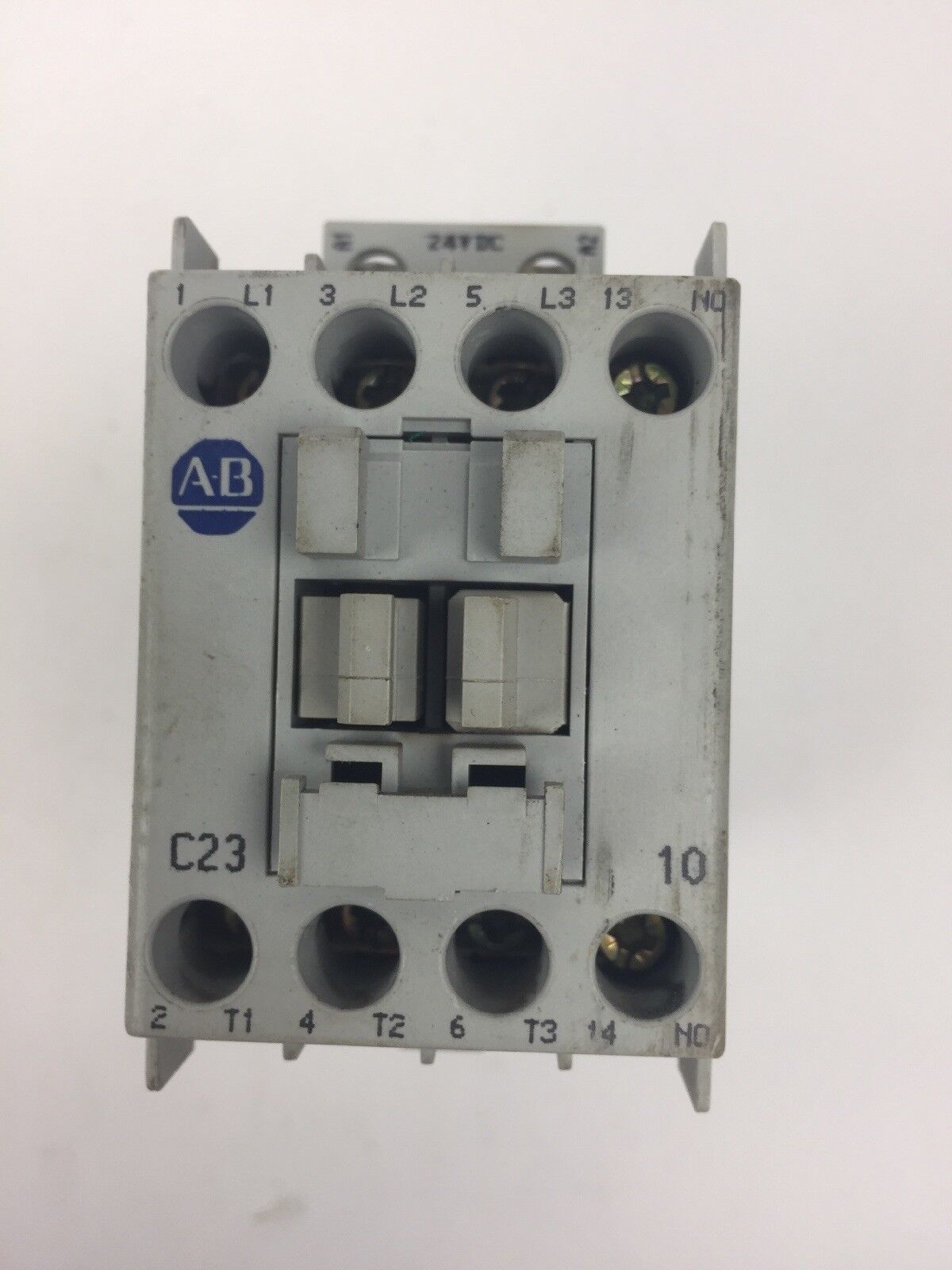 ALLEN BRADLEY 100-C23Z*10 CONTACTOR SER B 600VAC 30A COIL 24VDC
