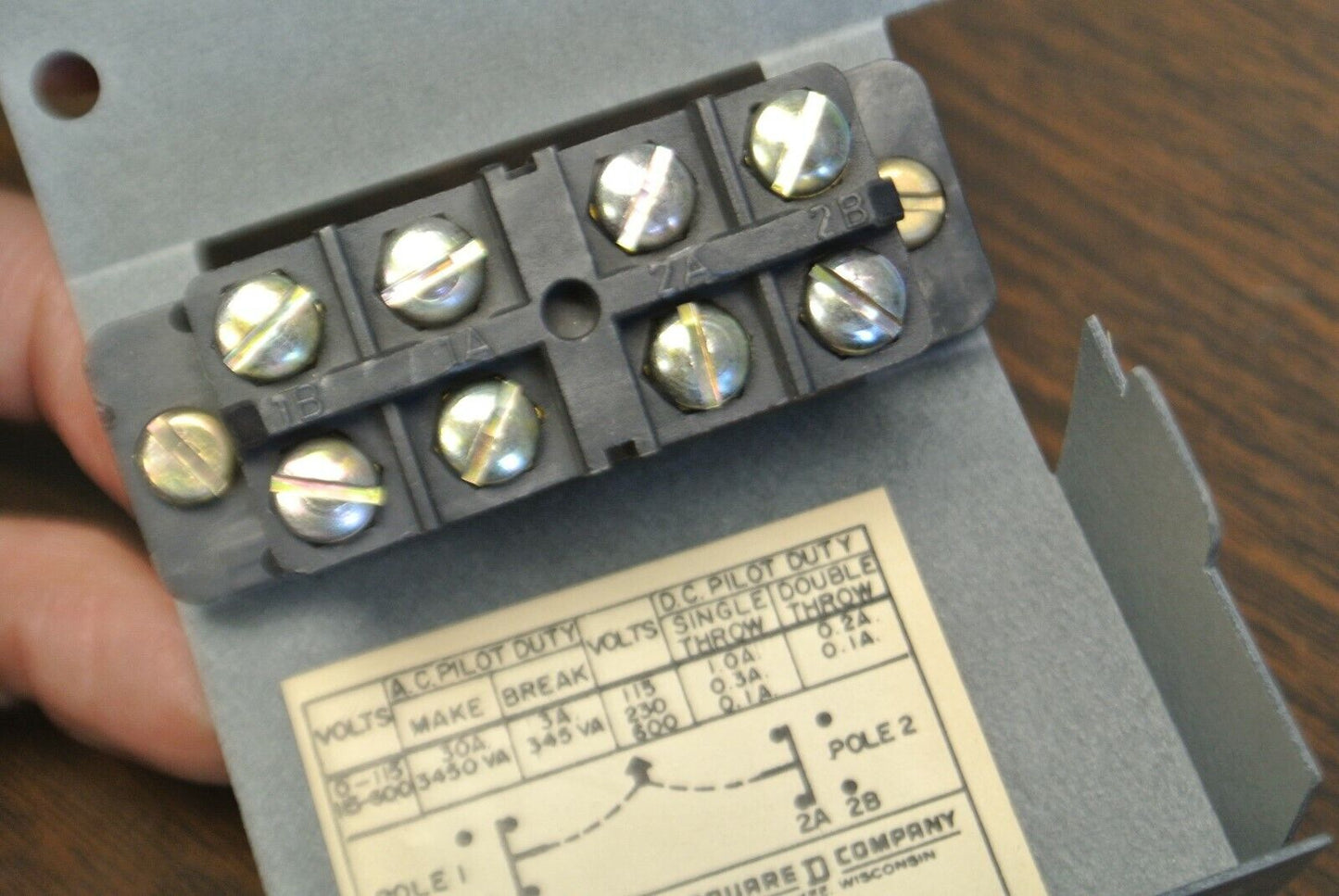 SQUARE D / 9999 R42 / ELECTRICAL INTERLOCK / 0-600V / NEW SURPLUS / LESS BRACKET