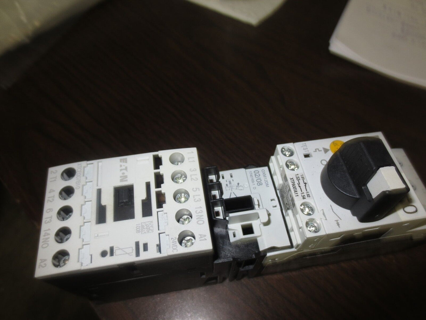 EATON XTPR004BC1 STARTER + XTCE007B10 CONTACTOR + OXM12DM + XTPAXFA11 AUX CONTAC