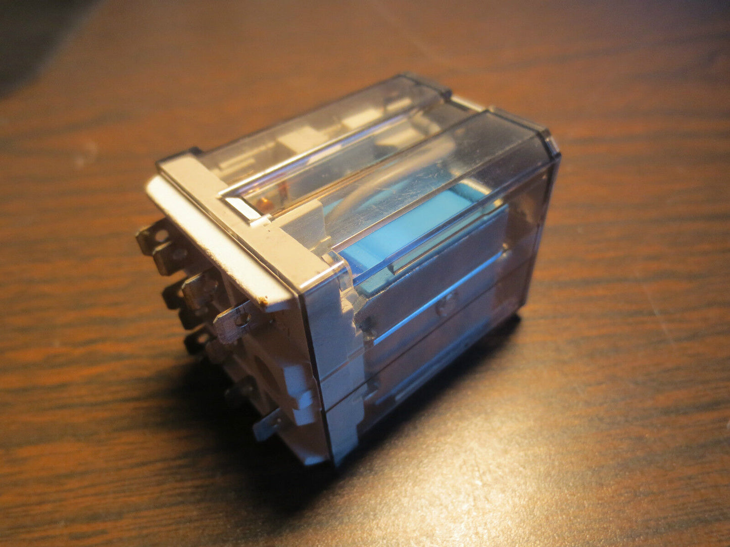 ALLEN-BRADLEY 700-HB33Z24 Ser. D RELAY - 24VDC, 15A, 11-PIN