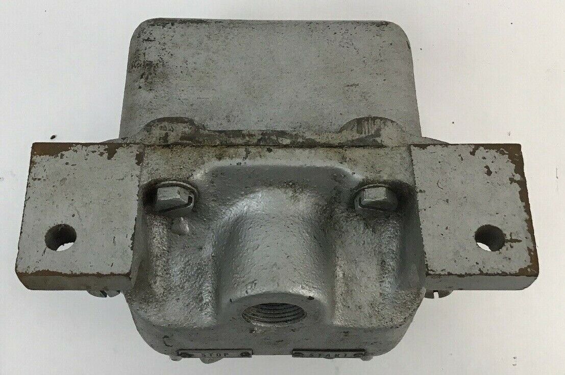 WESTINGHOUSE PUSHBUTTON STATION CLASS 15-010 TYPE HDE 600VOLTS