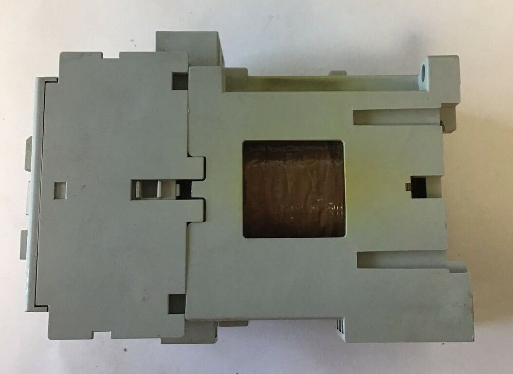 ALLEN BRADLEY 700-CF220D* SER.A CONTACTOR 25A 600VAC