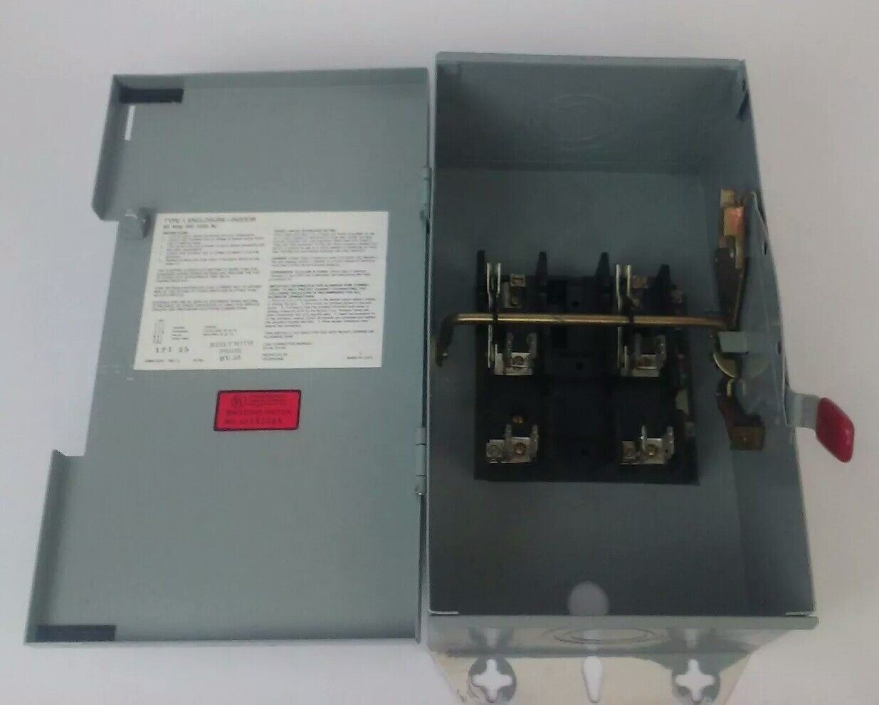 WESTINGHOUSE GFN322N FUSIBLE SAFETY SWITCH 2P 60A 240V 15HP TYPE 1 INDOOR