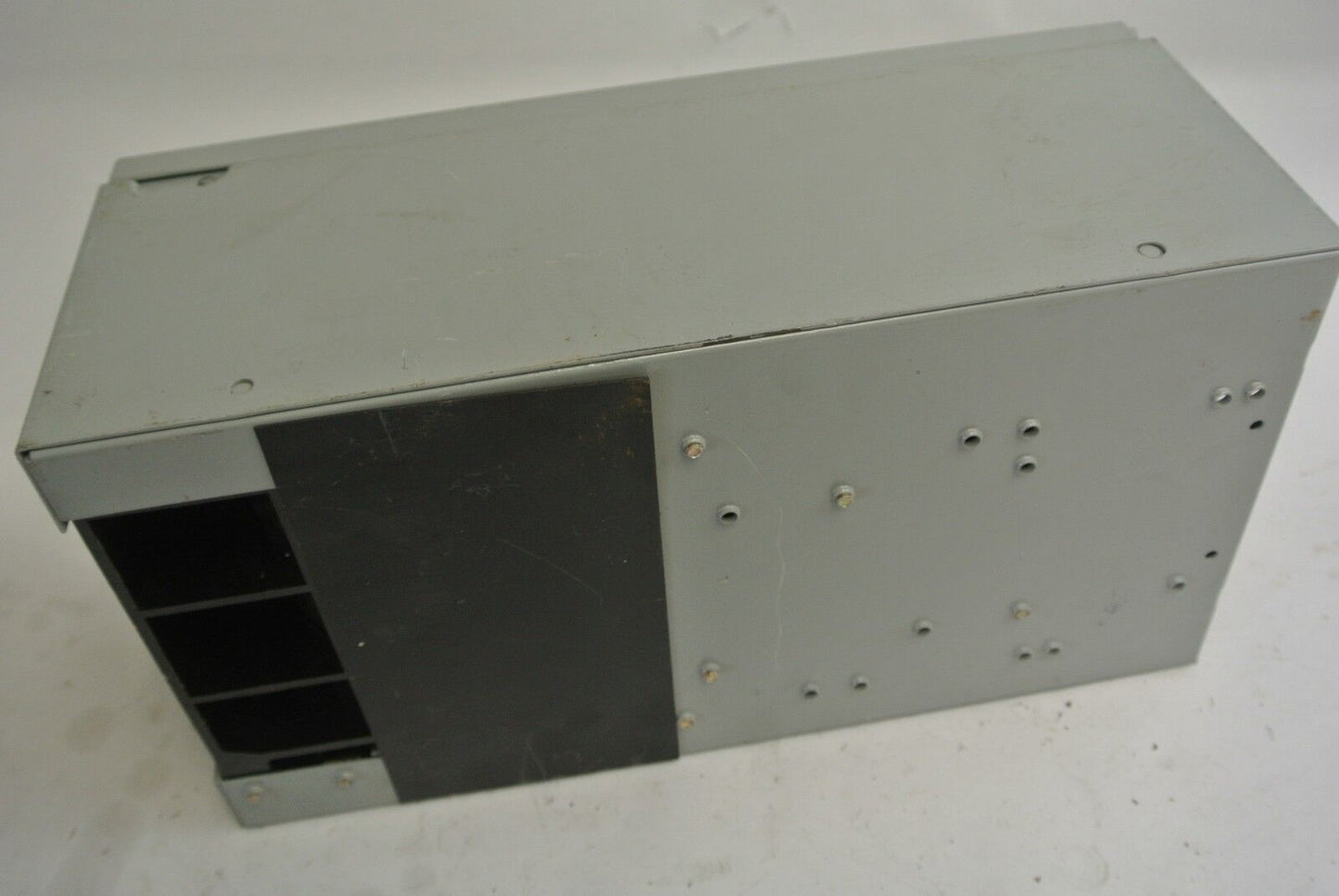 GE QMR223 FUSIBLE QMR-TYPE PANELBOARD / DISCONNECT SWITCH - 240V, 100A, 15HP MAX