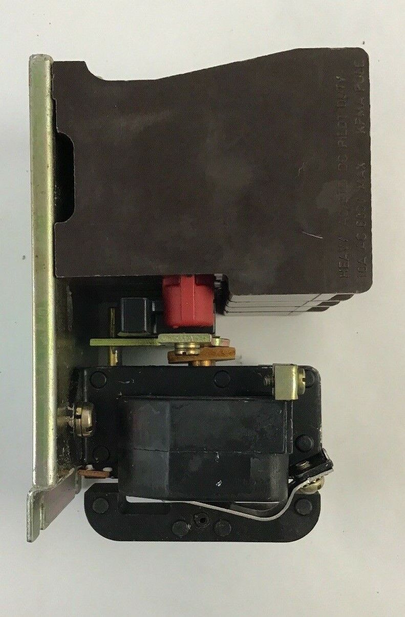 SYLVANIA 7303 3M4R-76 TYPE PM AC RELAY / 110-120V / 4 N.O. / 4 N.C./ NEW SURPLUS