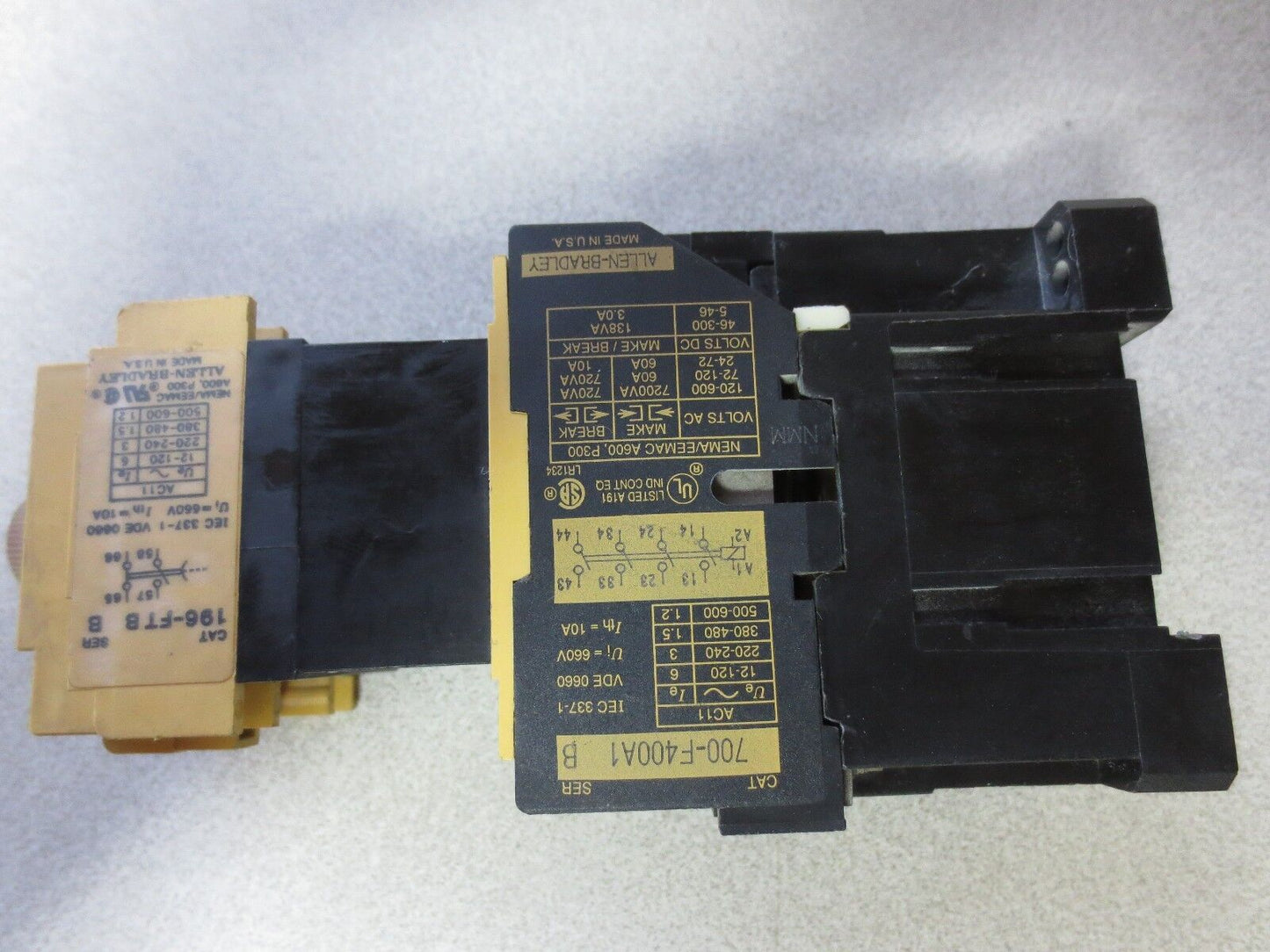 ALLEN-BRADLEY 700-F400A1 Ser. B - RELAY, 120/110 VAC w/ 196-FTB TIMER