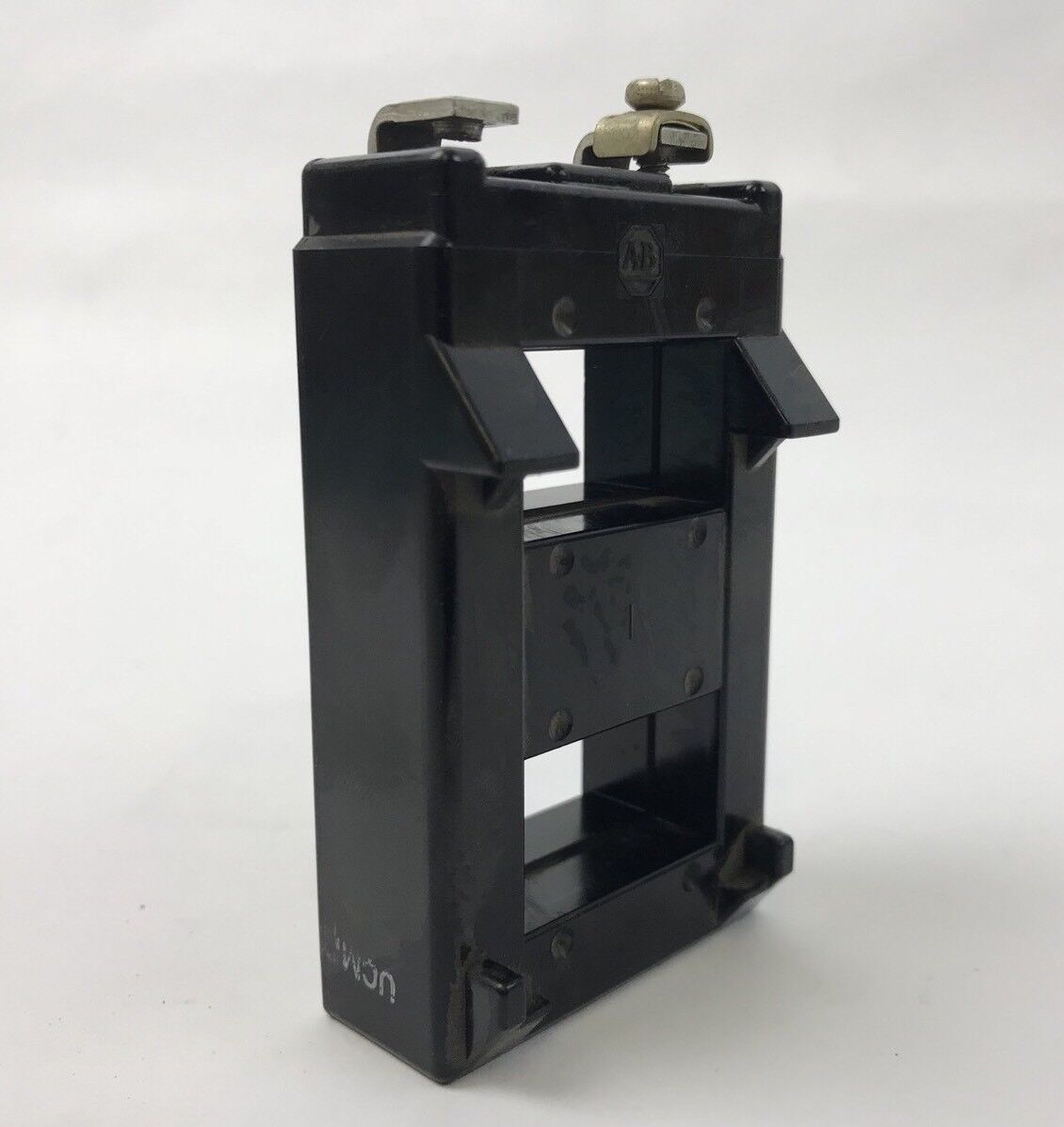 ALLEN BRADLEY CC354C COIL, 380V @ 50HZ CC354, USED, MISSING SCREWS