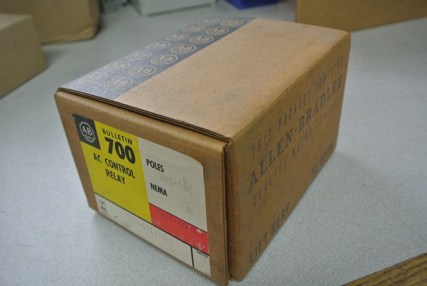 ALLEN-BRADLEY 700-BRZ310A1 AC CONTROL RELAY - 3NO/1NC 120V COIL 10A NEW SURPLUS