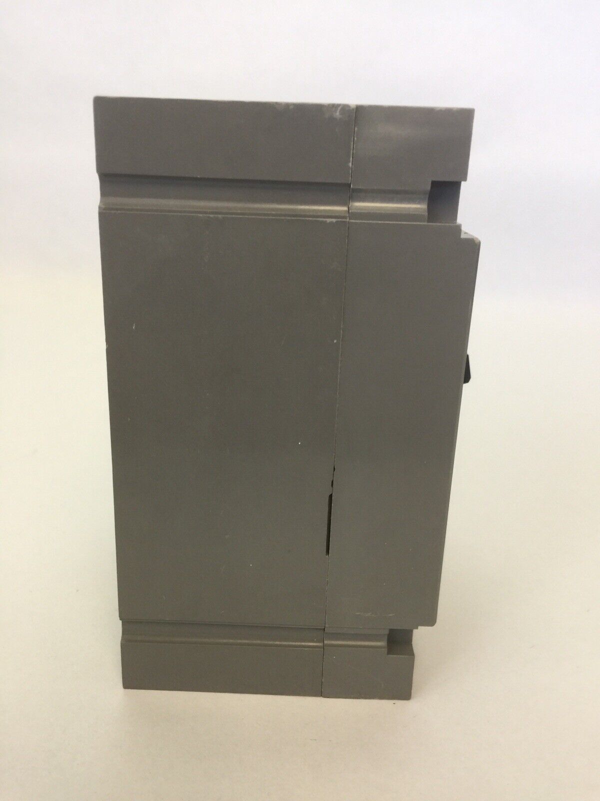 WESTINGHOUSE HFB3030 AB DE-ION CIRCUIT BREAKER 30A 600VAC 3 POLE 4976D04G37