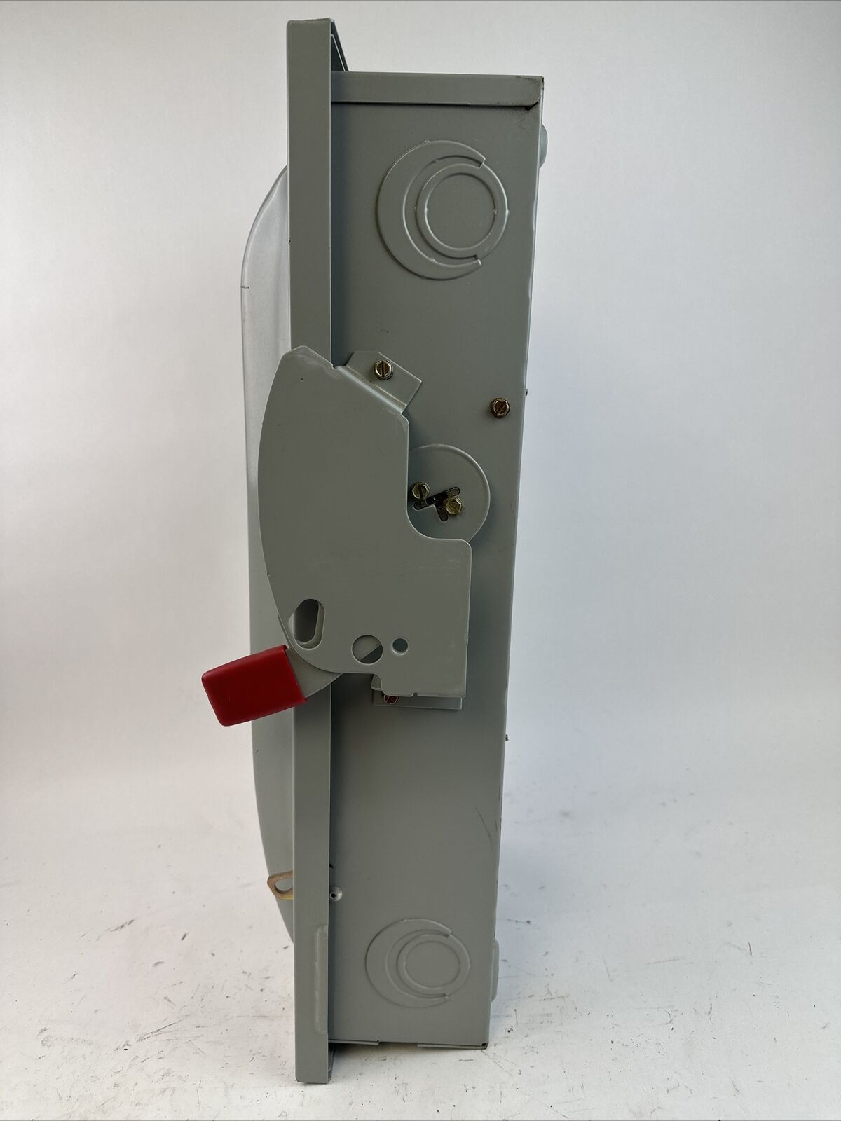 SIEMENS GF323N TYPE VB II 100A 240VAC 3PH 30HP 240VDC 20HP NEMA TYPE 1 FUSIBLE