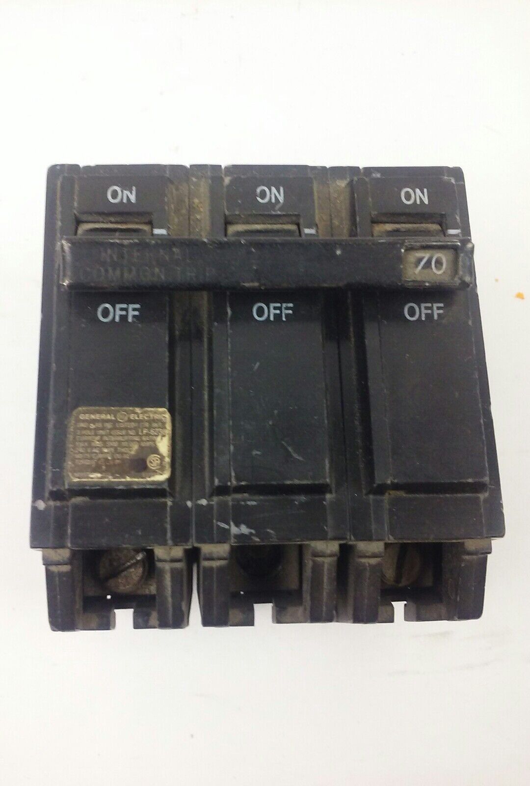 GENERAL ELECTRIC THQL32070 CIRCUIT BREAKER 70A, 240V, 3P, USED MISSING ONE LUG