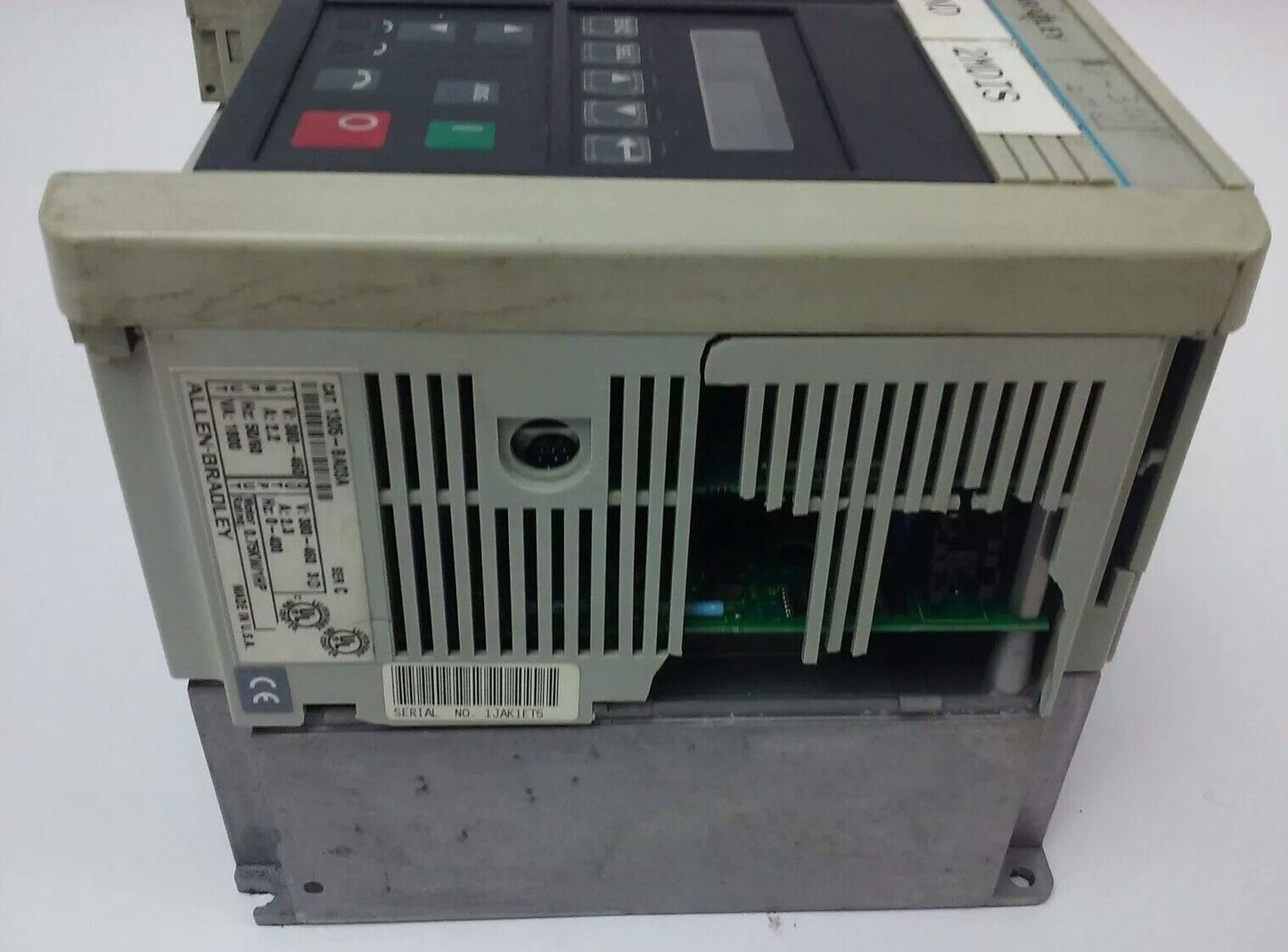 ALLEN BRADLEY 1305-BA03A SER. C, AC DRIVE, INPUT: 380/460V, 2.2A, 50/60HZ, PARTS