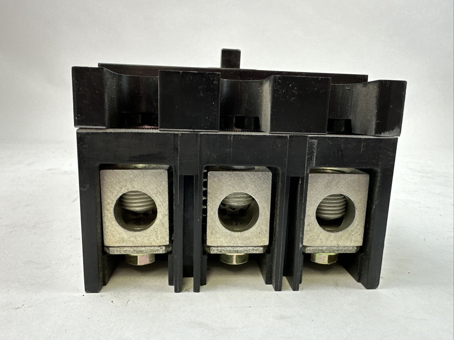 CHALLENGER HCB3100 CIRCUIT BREAKER 100AMP 240VAC 3POLE