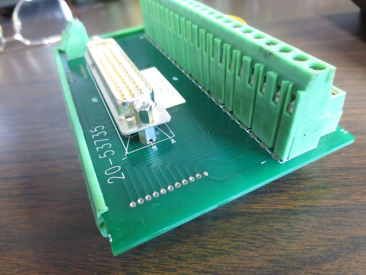 ALLEN-BRADLEY 2090-U3BB-D4 BREAKOUT BOARD / INTERFACE MODULE