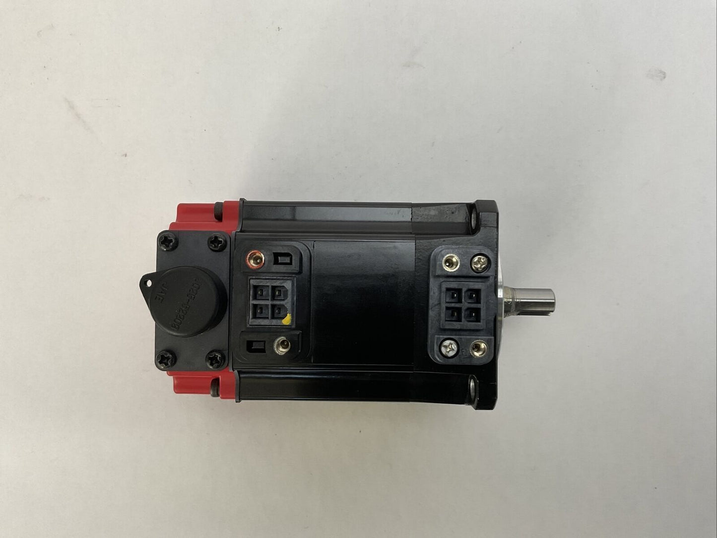 FANUC A06B-0115-B855#0048 AC SERVO MOTOR OUTPUT 0.35kW CINT. 2.5A INPUT 200-240V