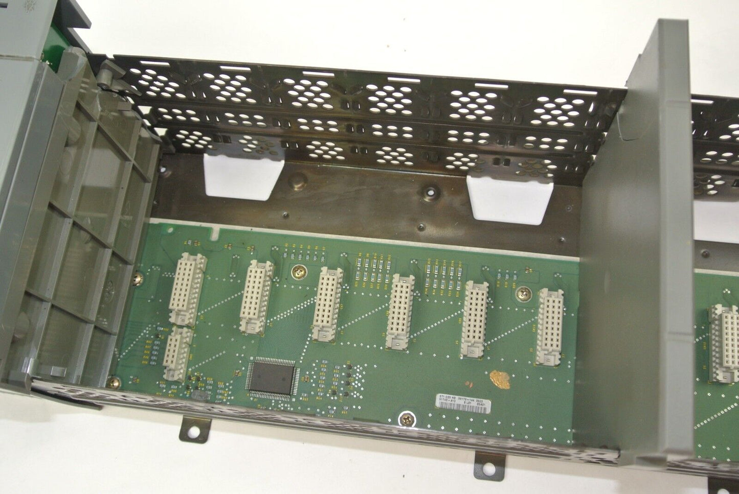 ALLEN-BRADLEY 1746-P2 SLC500 POWER SUPPLY + 1746-A13 13-SLOT RACK