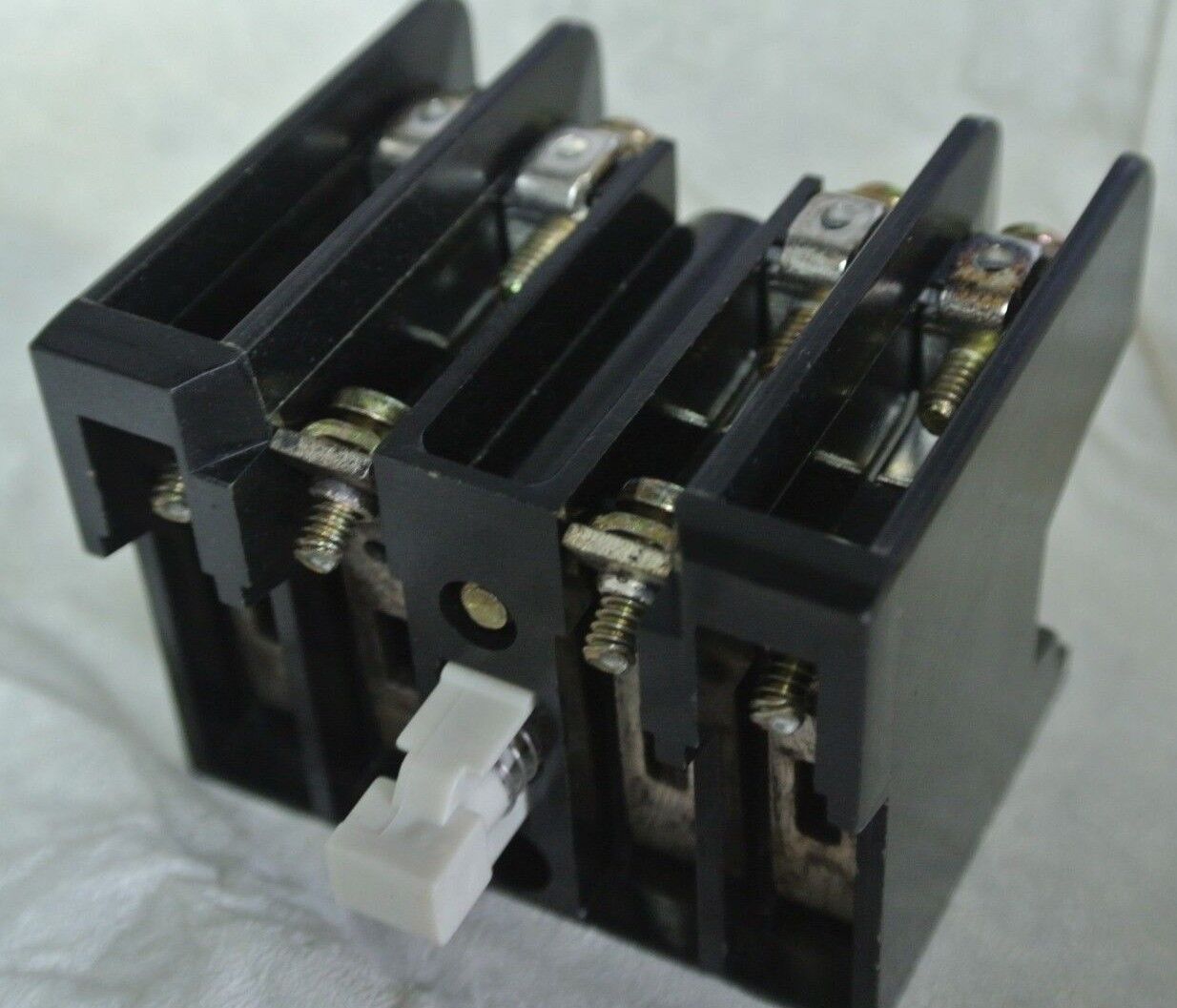 SQUARE D CLASS 8501, TYPE LM-1 - TERMINAL BLOCK ASSEMBLY - NEW SURPLUS