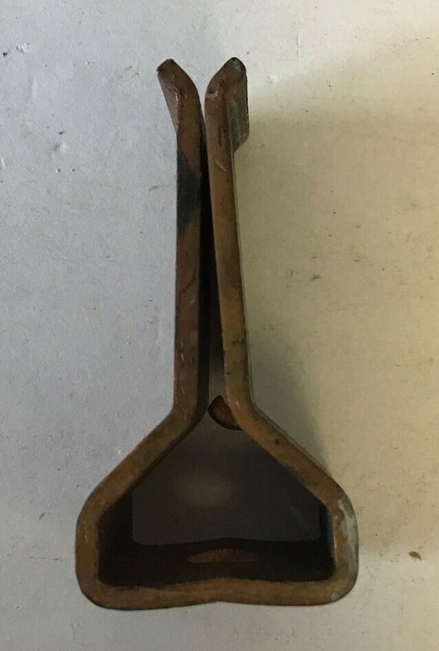 ILSCO C16 FUSE CLIP/HOLDER 100A 250/600V ****LOTOF12***