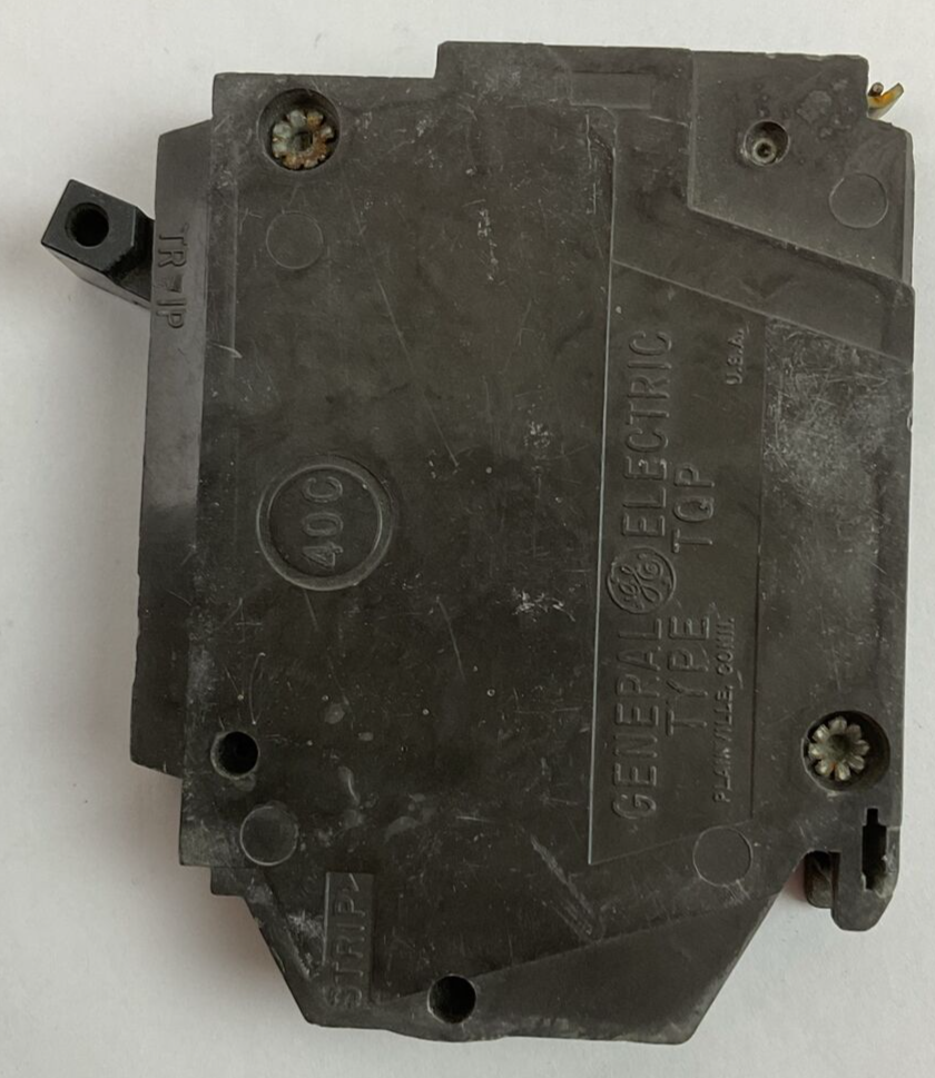 GE THQP150 50AMP 120/240VAC 1POLE CIRCUIT BREAKER (LOT OF 4)