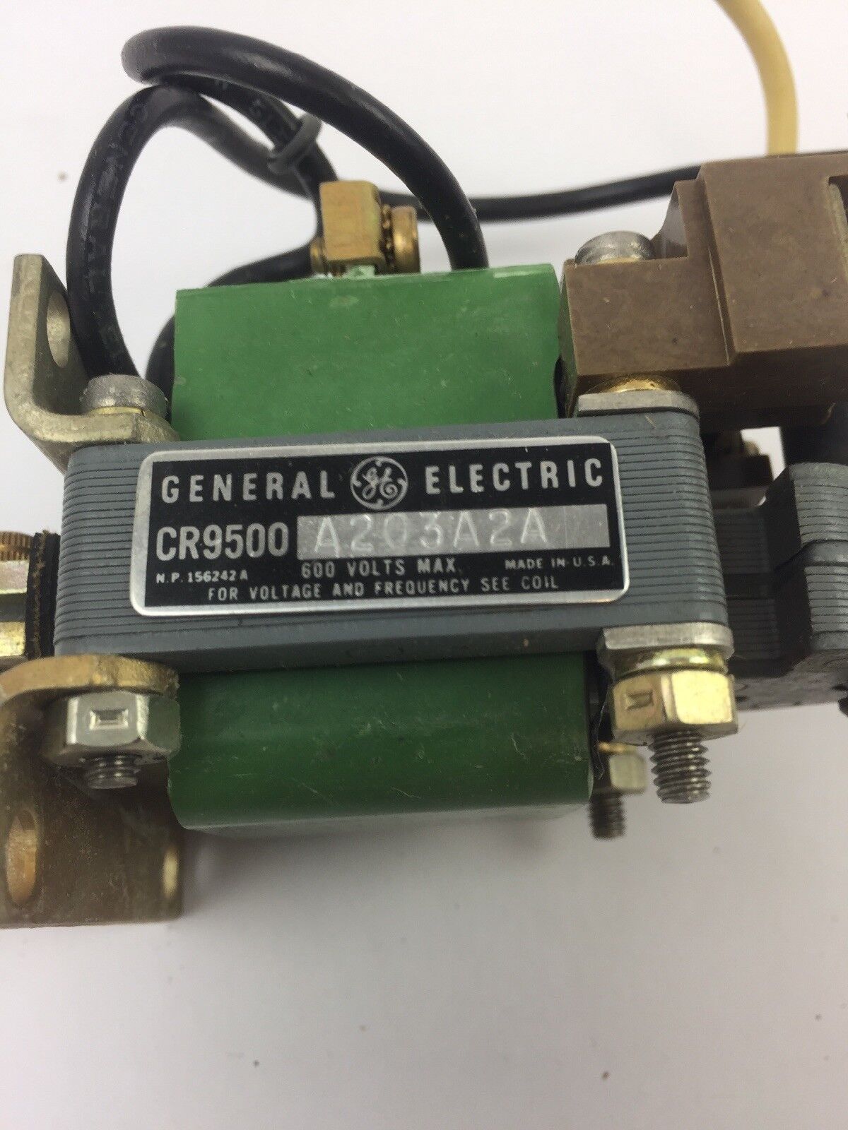 GE CR9500A203A2A SOLENOID 115 VDC PUSH FORM END MGT