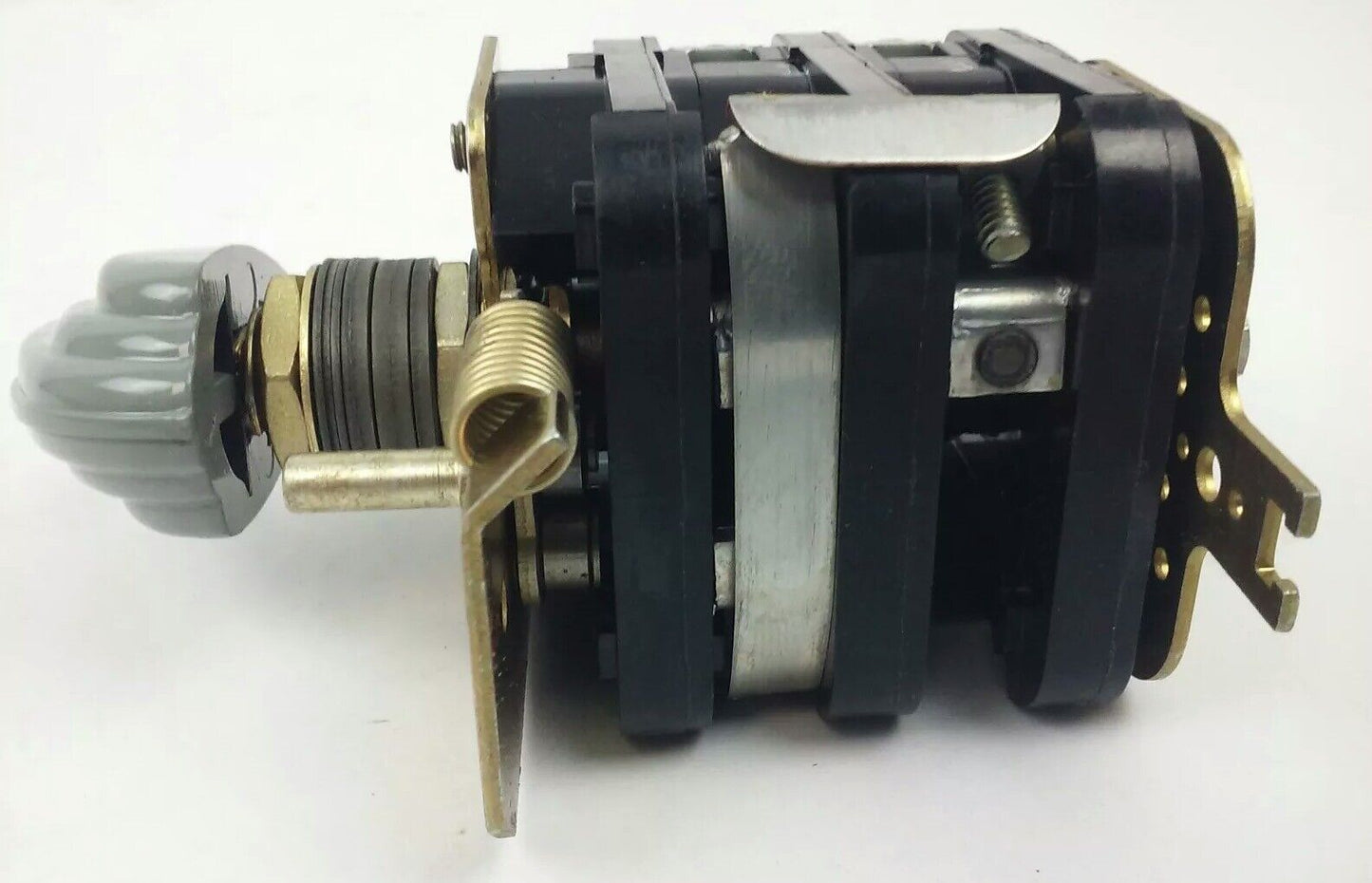 ALLEN BRADLEY BULLENTIN 806 H636759-1 SER. A, ROTARY PILOT SWITCH, 3 CIRCUITS