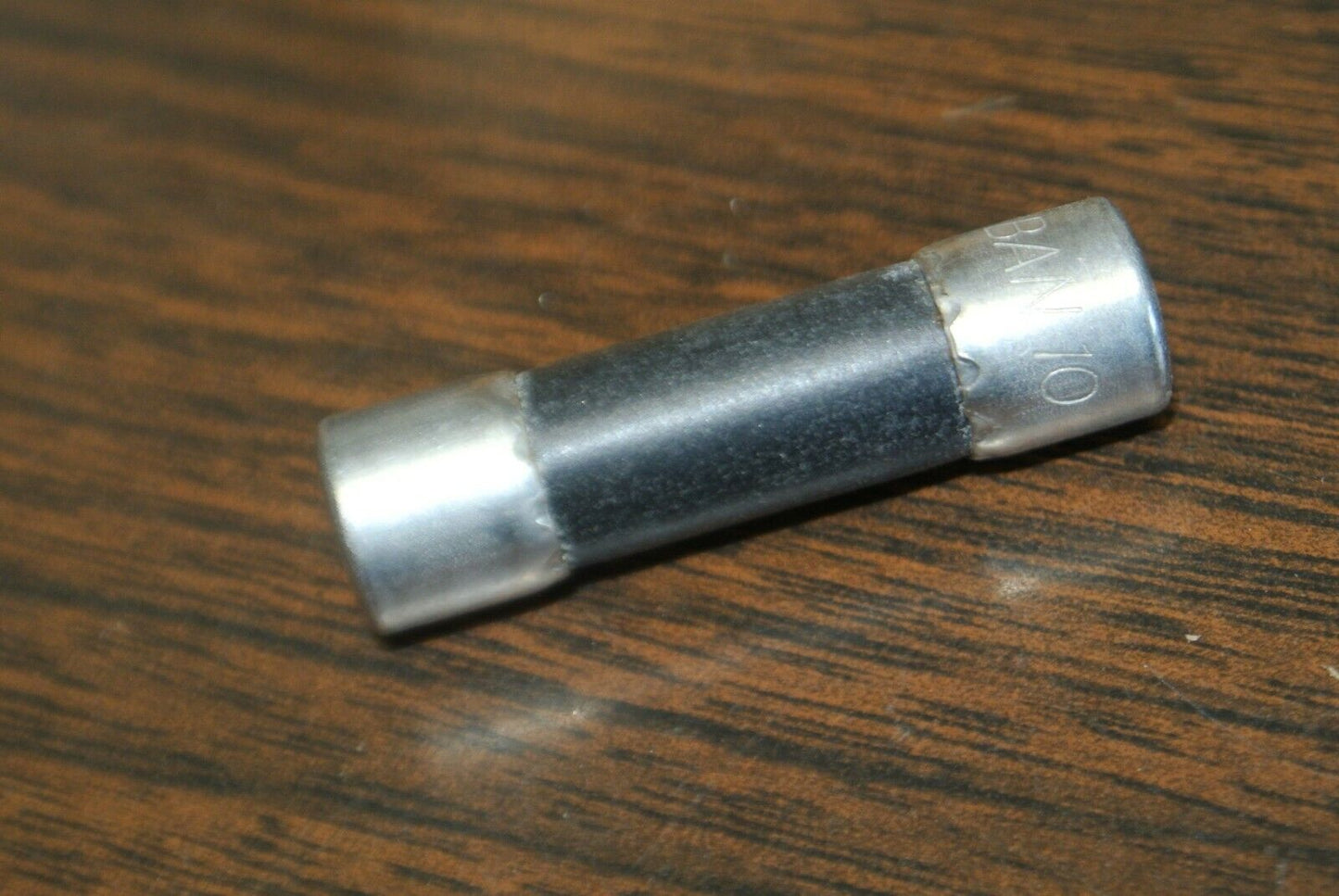 BOX of 10 / BUSS BAN-10 MIDGET FUSE / 10A / 250V / NEW SURPLUS / BAN10