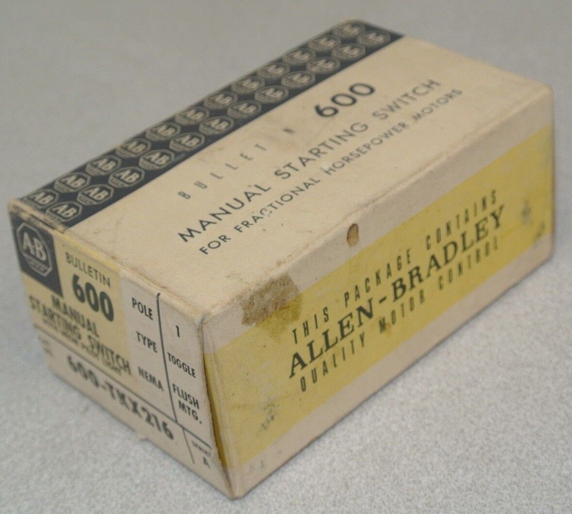 ALLEN-BRADLEY 600-TKX216 / MANUAL MOTOR STARTING SWITCH, TOGGLE / NEW SURPLUS