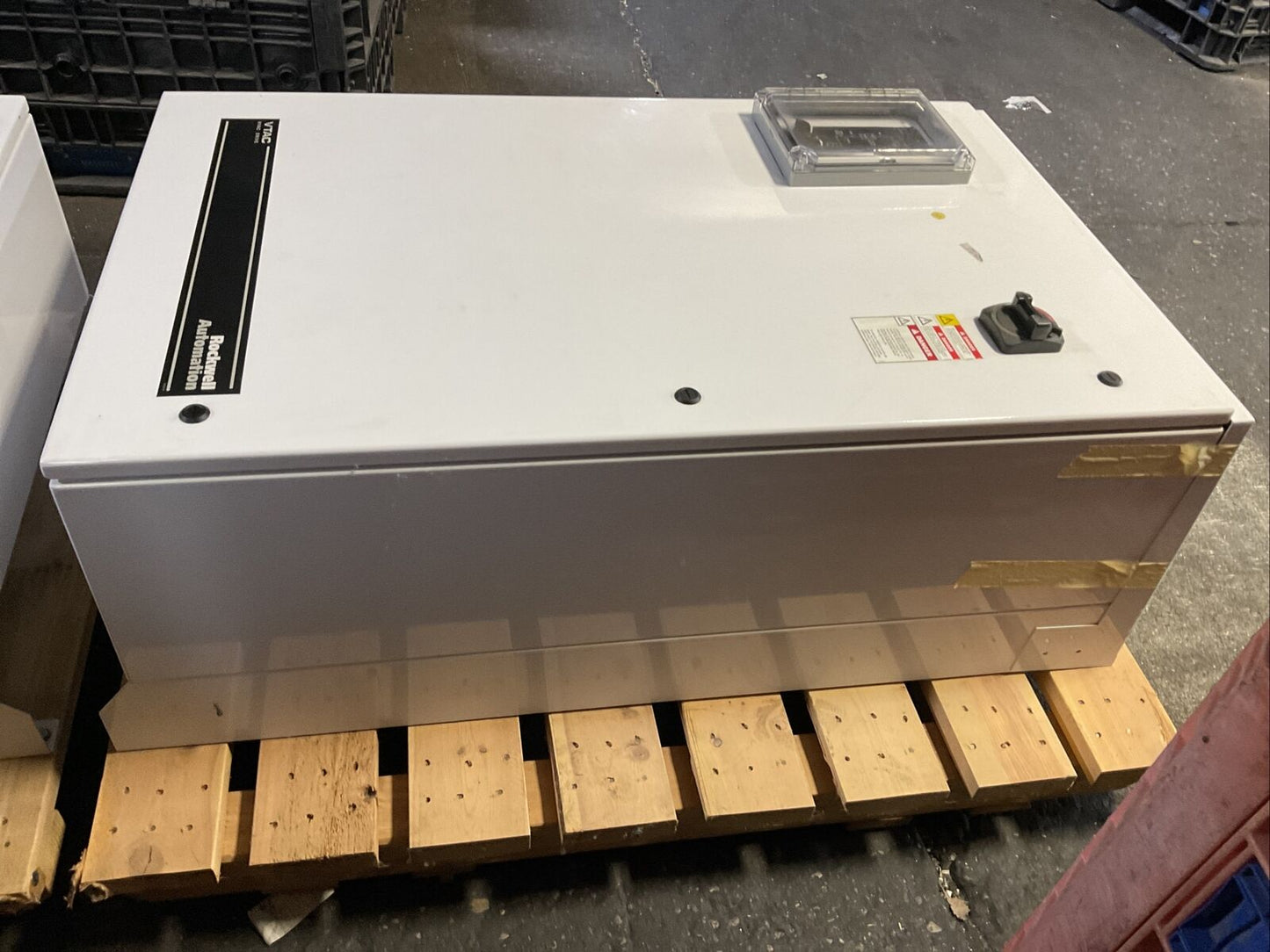 ROCKWELL AUTOMATION VTAC 9 HVAC 9V2041HRNB30 S7-644A-V9-20 TYPE 3R 20HP 460VAC