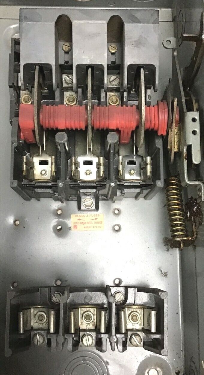 SQUARE D H362 SAFETY SWITCH 600VAC/DC 60AMP SER.D2 FUSIBLE 3PHASE