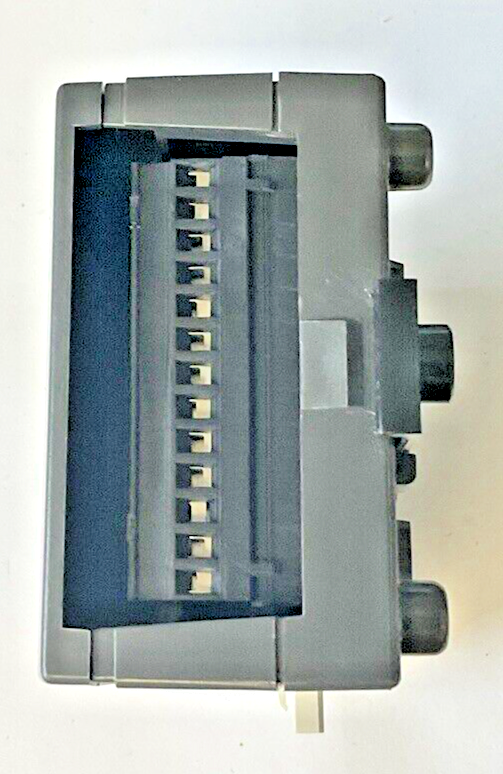 SCHNEIDER ELECTRIC AO-4-8-O-S I/O MODULE 24VDC 3.8W