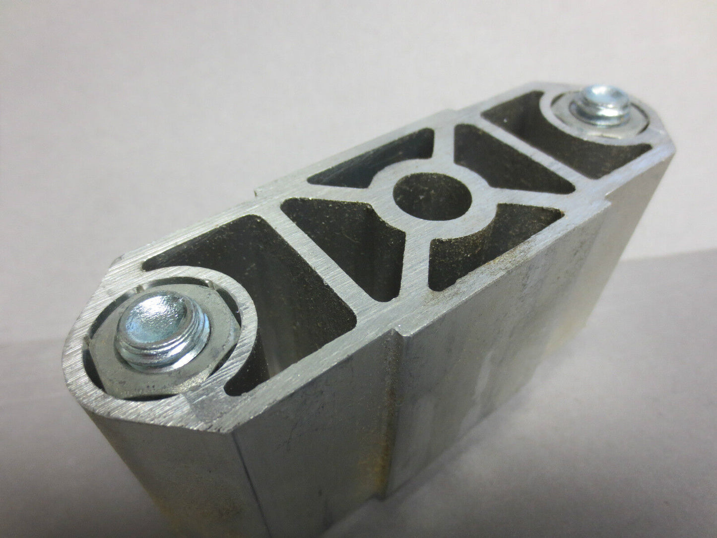 COOPER B-LINE CAS-SB SPLINE HANGER QWIK-BOLT - ALUMINUM - NEW SURPLUS