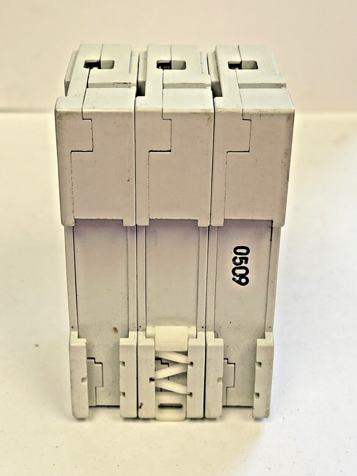 ALLEN BRADLEY -1492-CB3-MANUAL MOTOR CONTROLLER- 25 A, 15 HP, H250, 3 PH, 480VAC