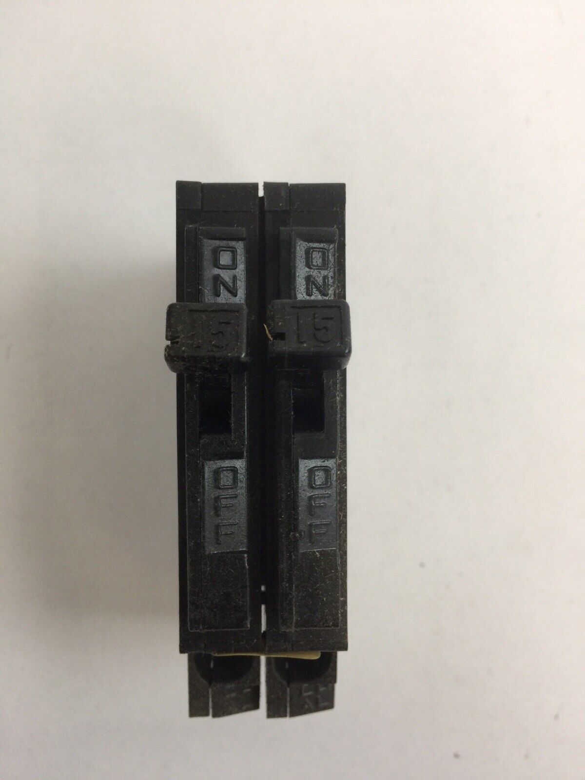 AMERICAN SWITCH A-1515 CIRCUIT BREAKER 15/15A 2P 120/240VAC TYPE A ***lotof2***