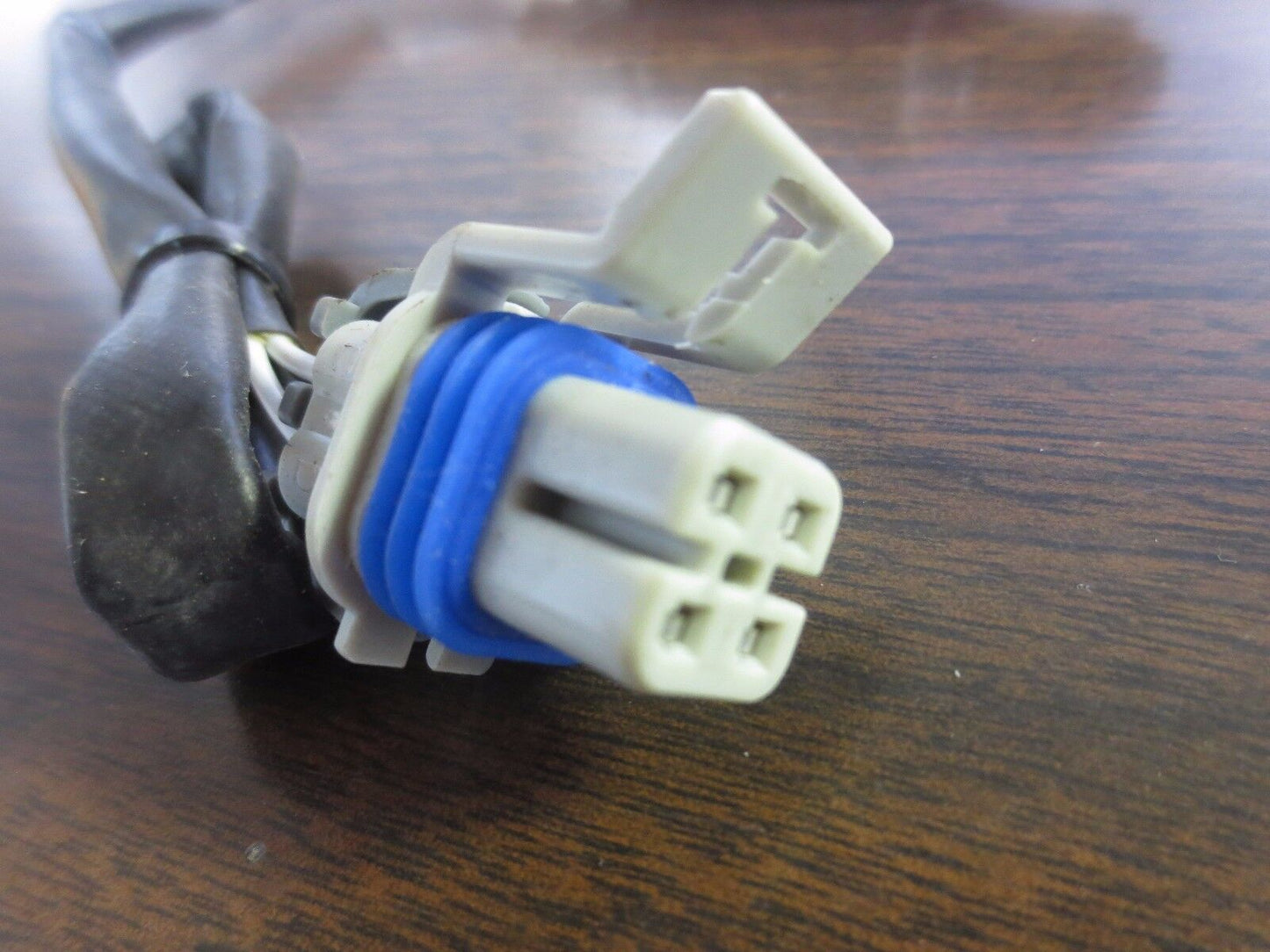 BOSCH 15895 PREMIUM OXYGEN SENSOR BUICK, CHEV, PONTIAC, SATURN, GMC NEW SURPLUS