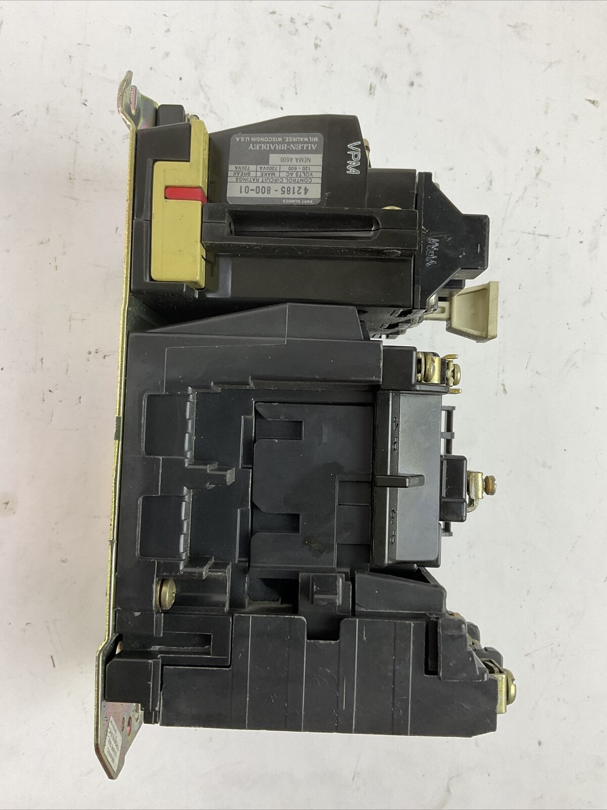 ALLEN BRADLEY 509-BOD SER B 600VAC 27A 10HP COIL 115-120V W47 HEATERS 509-B0D