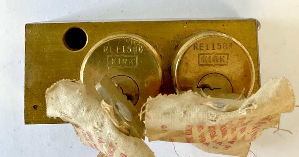 GOULD 45A45794 KIRK INTERLOCK ITEM E DOUBLE KEYED