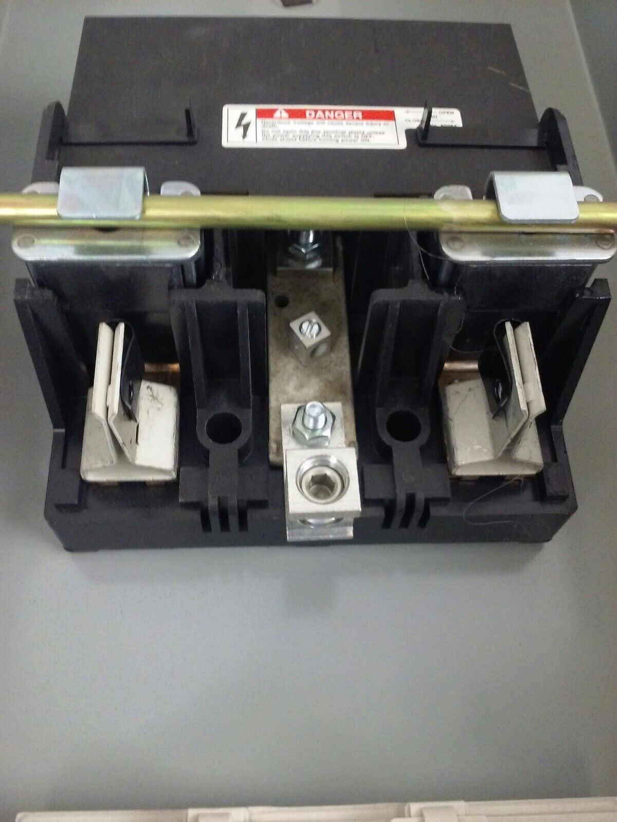 SIEMENS NR243, SER. B, GENERAL DUTY ENCLOSED SWITCH,2P, 200A, 240V, TYPE 3R, NEW