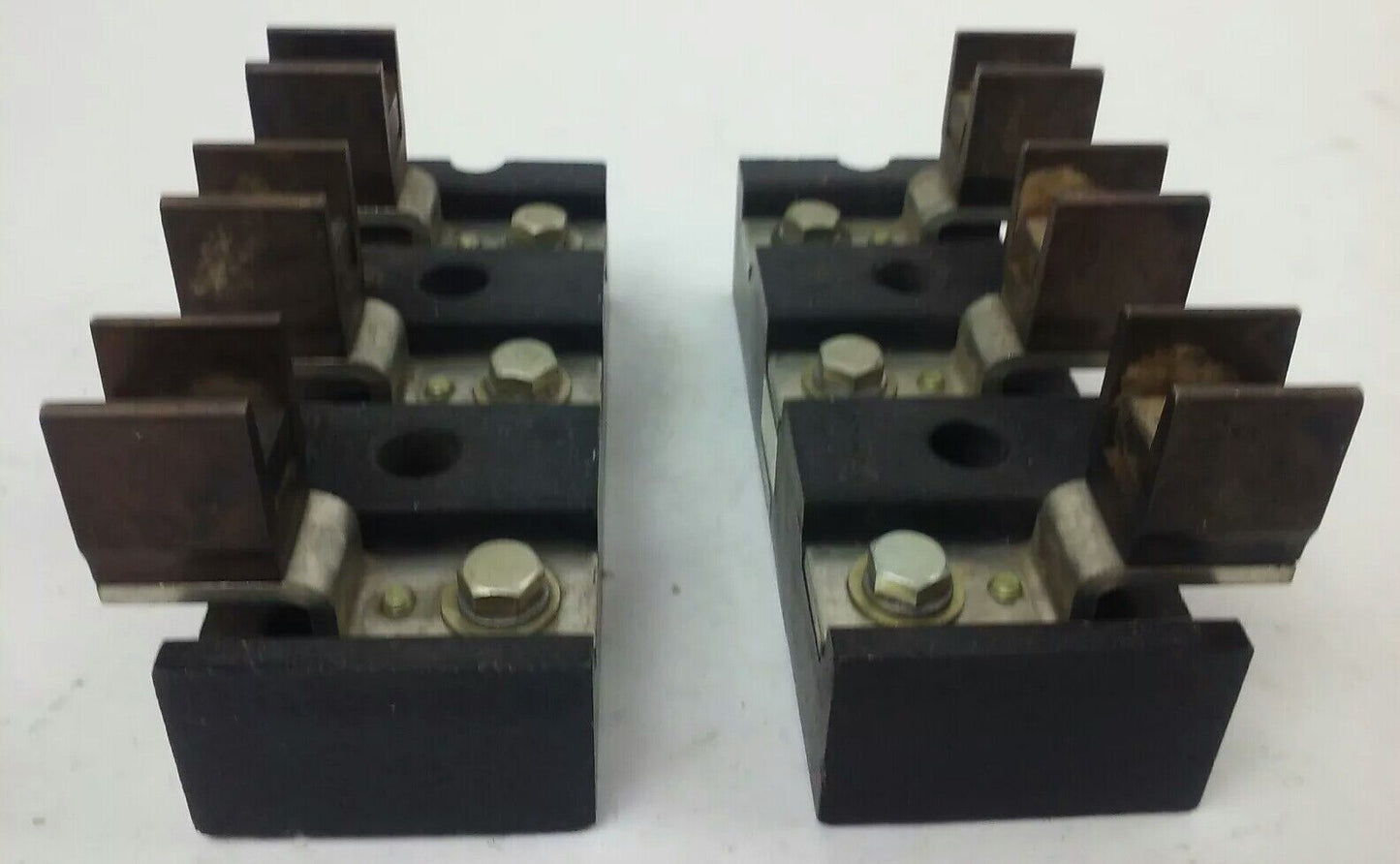 ALLEN BRADLEY 1491-N423 FUSE BLOCK,200AMP, 250 OR 600V, 3P,W/ X-123968, 1491N423