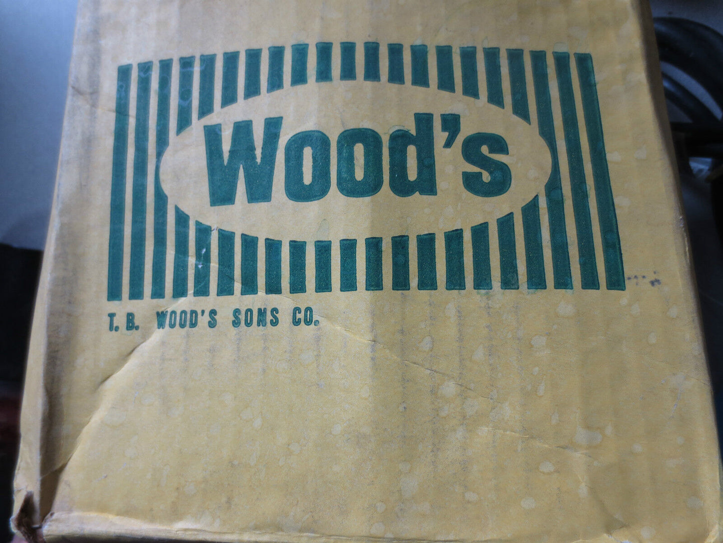 T.B. WOOD'S WES4 TIRE COUPLING SIZE 4 - 4.52" OD, 8.38 OAL, 7500 RPM MAX. - NEW