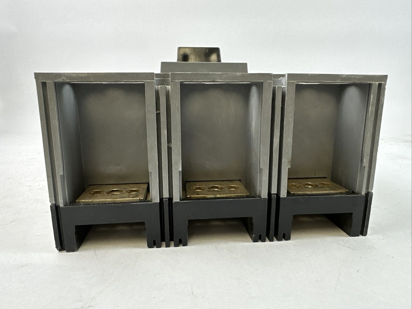 SIEMENS JXD63S400A MOLDED CASE SWITCH 600VAC 400A 3P TYPE JXD6-A SENTRON SERIES