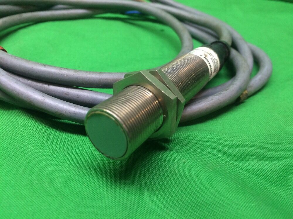CUTLER HAMMER E57MCL18T111 PROXIMITY SENSOR