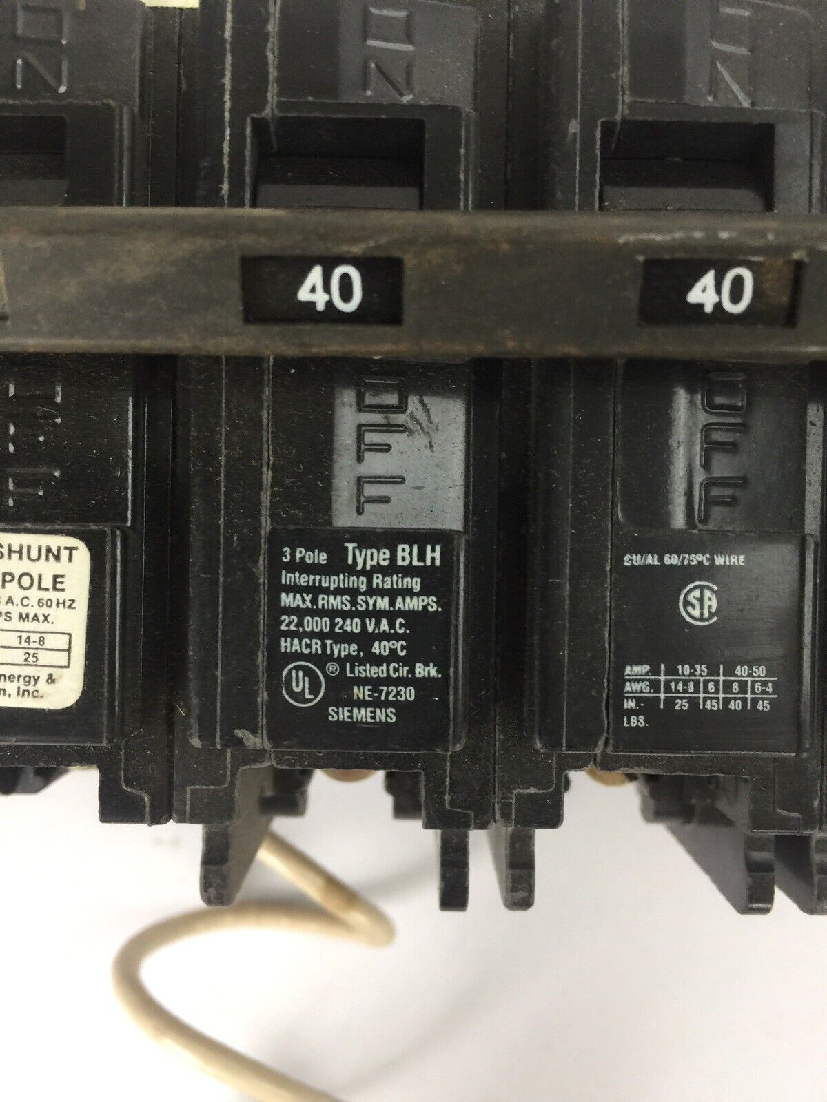 SIEMENS ITE B340H00S01 SHUNT TRIP CIRCUIT BREAKER BOLT ON 3P 40A 240VAC TYPE BLH