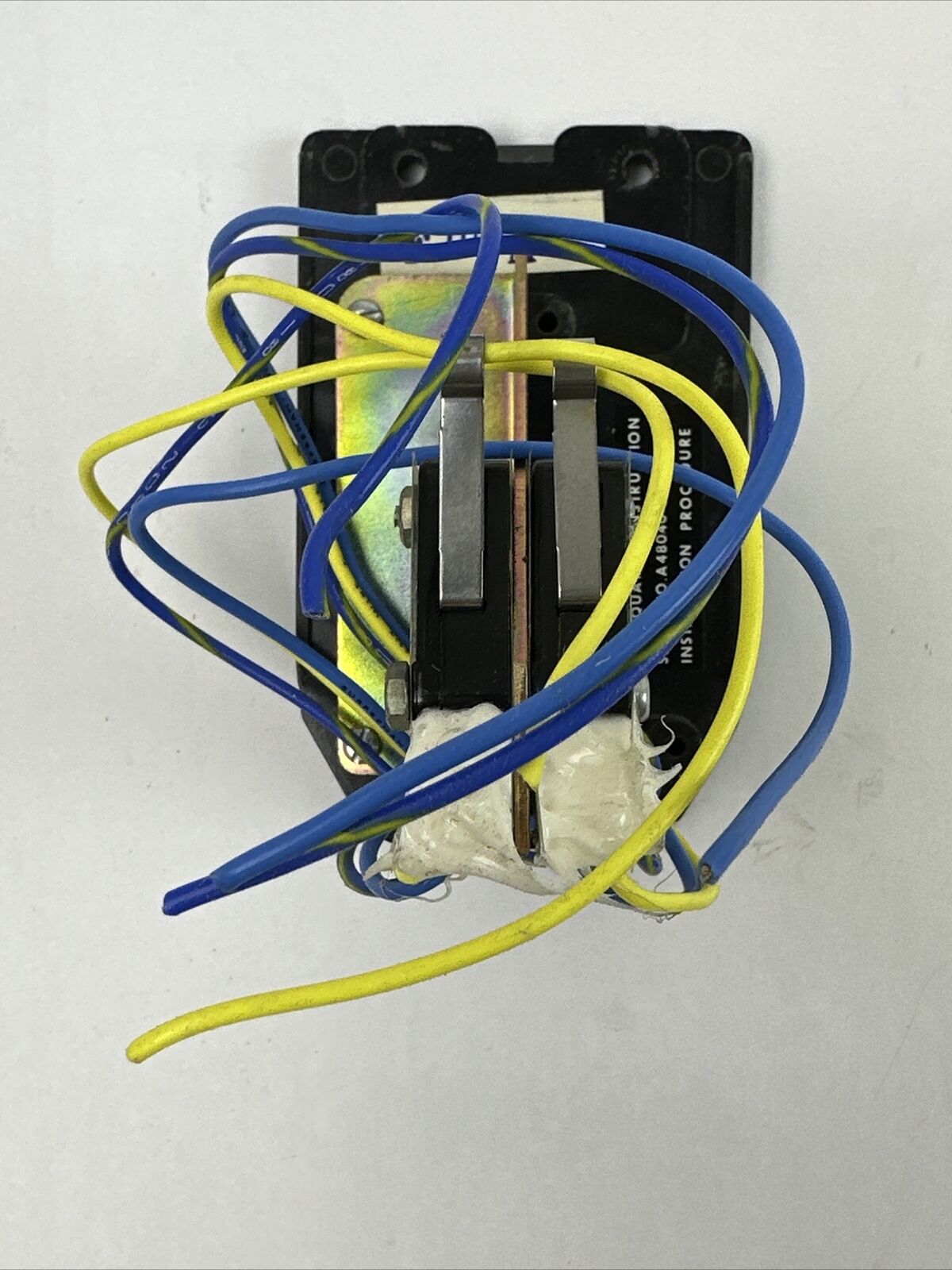 SQUARE D MA11286 AUXILIARY SWITCH 120/240V 50/60HZ 1/3HP