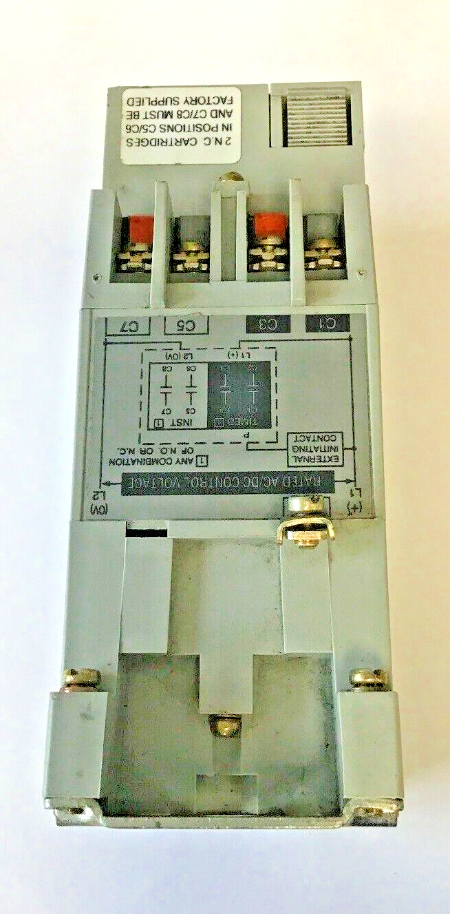 ALLEN BRADLEY 700-RTC33S020U1 SER A FIXED TIME DEL. SOLID STATE TIMER 120VDC/120