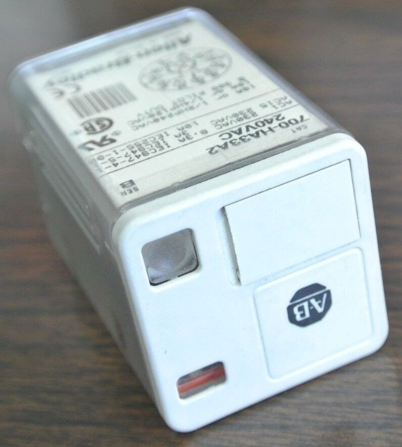ALLEN-BRADLEY 700-HA33A2 Ser. B - GENERAL PURPOSE RELAY - 240VAC - NEW SURPLUS