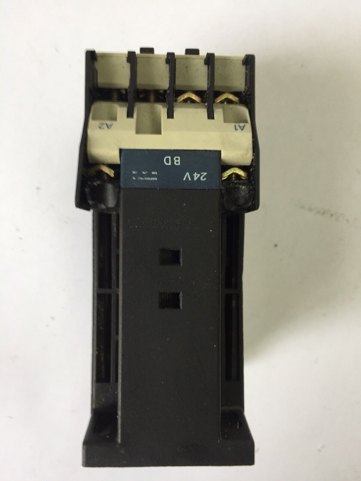 TELEMECANIQUE CA3DN31 CONTACTOR 600VAC COIL 24V