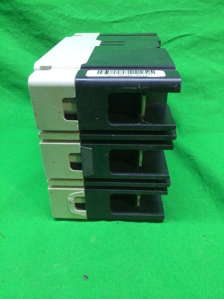 WESTINGHOUSE HMCP003A0C 3 AMP BREAKER 3POLE